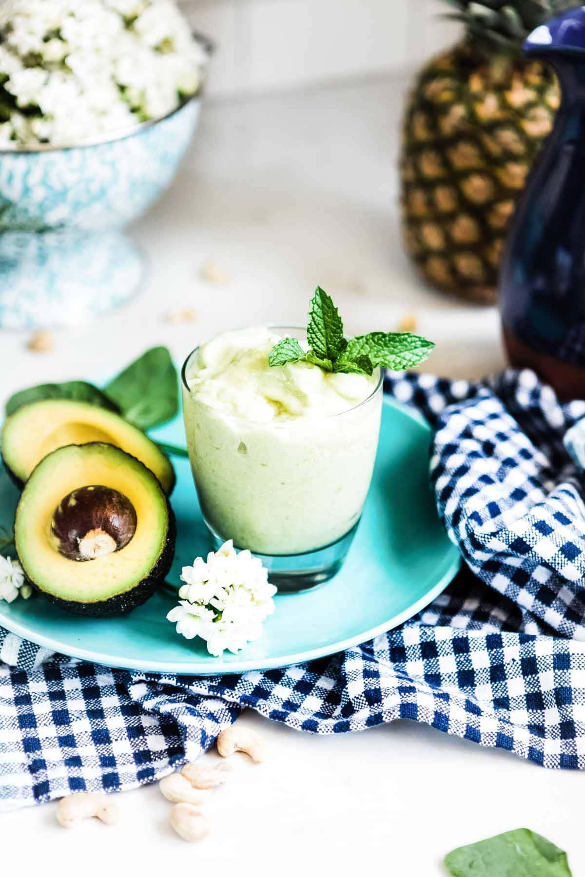 creamy avocado smoothie