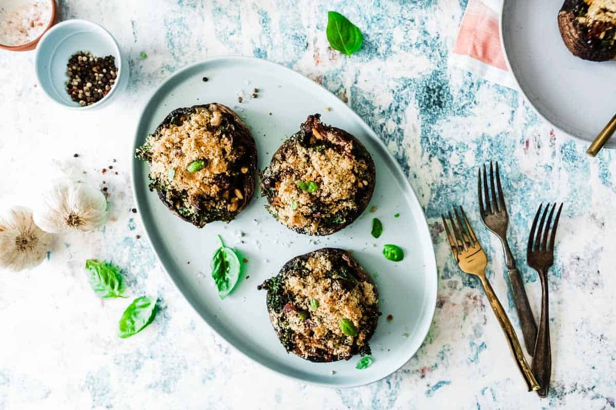 vegan stuffed portobello mushrooms