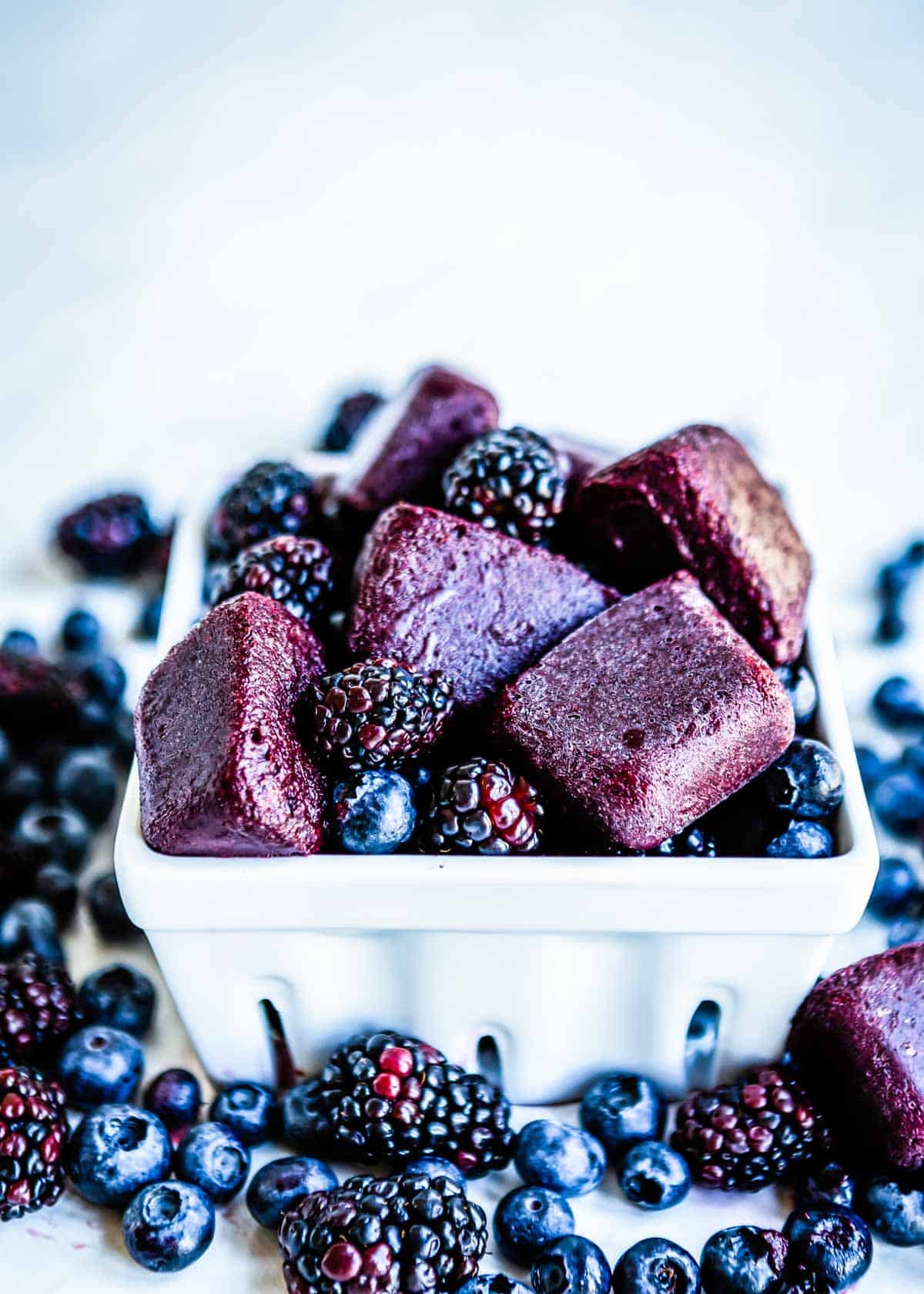 Elderberry health benefits in smoothie cubes